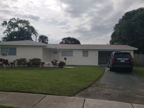675 W Campus Cir, Fort Lauderdale, FL 33312