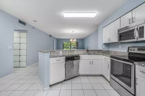 2217 Cypress Island Dr #203, Pompano Beach, FL 33069
