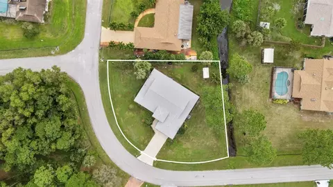 782 SE Voltair Ter, Port Saint Lucie, FL 34983