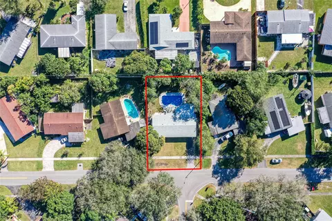4846 NW 3rd St, Plantation, FL 33317