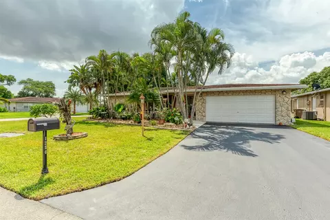 1270 NW 47th St, Pompano Beach, FL 33064