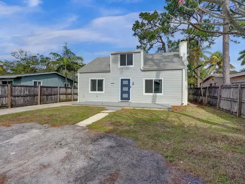 1813 SW 10th St, Fort Lauderdale, FL 33312