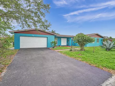 6660 SW 6th St, Margate, FL 33068 photo 2