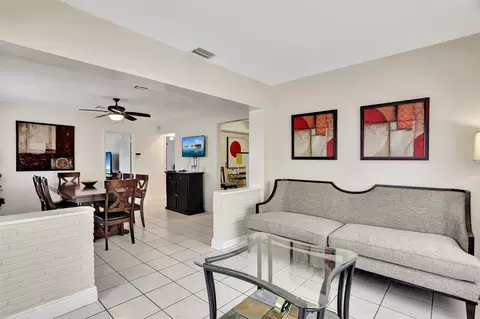 416 NW 45th St, Oakland Park, FL 33309