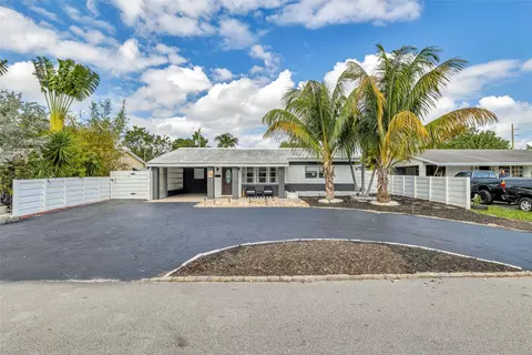 331 NE 42nd St, Oakland Park, FL 33334