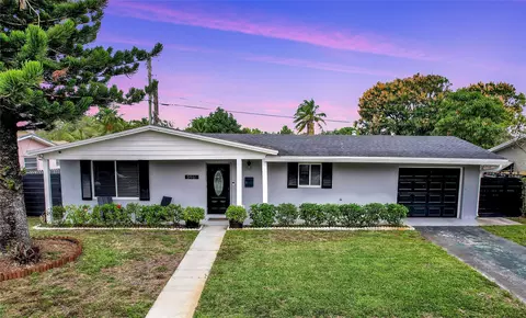 5961 NW 14th St, Sunrise, FL 33313