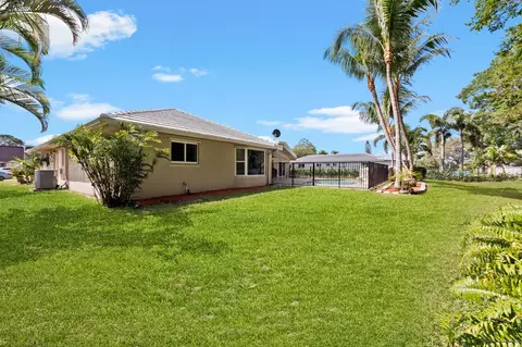 3075 Estates Dr, Pompano Beach, FL 33069 photo 32