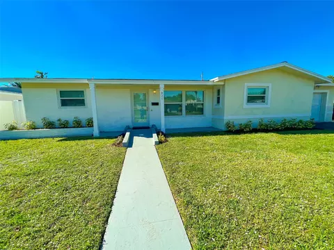 825 NW 8th Ave, Dania Beach, FL 33004