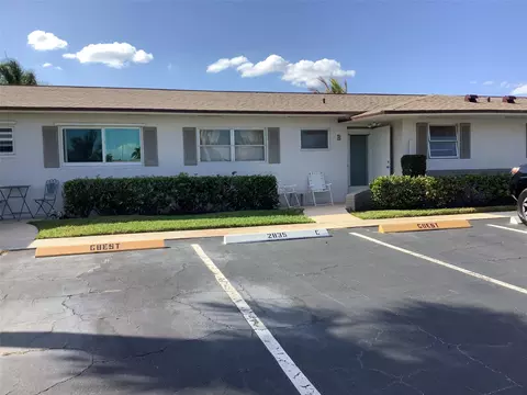 2835 Crosley Dr #B, West Palm Beach, FL 33415