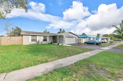 8114 NW 74th Ter, Tamarac, FL 33321