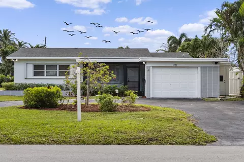 1420 SE 10th St, Deerfield Beach, FL 33441