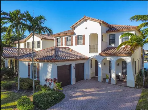 2682 NW 83rd Ter, Pembroke Pines, FL 33024