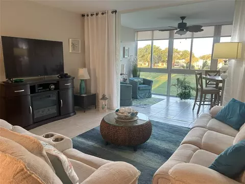 7610 NW 18th St #301, Margate, FL 33063