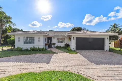 782 NW 84th Ln, Coral Springs, FL 33071