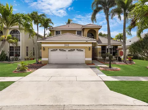 18424 NW 11th Ct, Pembroke Pines, FL 33029