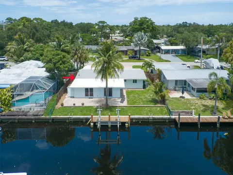 2425 Flamingo Ln, Fort Lauderdale, FL 33312