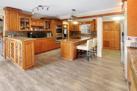 9361 NW 39th St, Sunrise, FL 33351