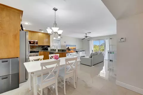 411 SE 8th St #232, Deerfield Beach, FL 33441