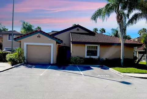 8841 W Sunrise Blvd, Plantation, FL 33322