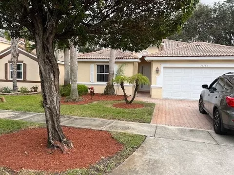 13152 SW 32nd St, Miramar, FL 33027