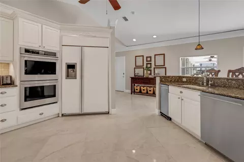 2810 NE 46th St, Lighthouse Point, FL 33064 photo 9