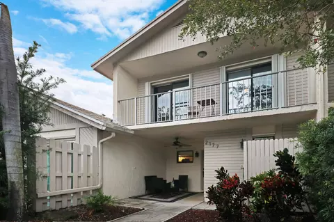 2177 Nova Village Dr, Davie, FL 33317