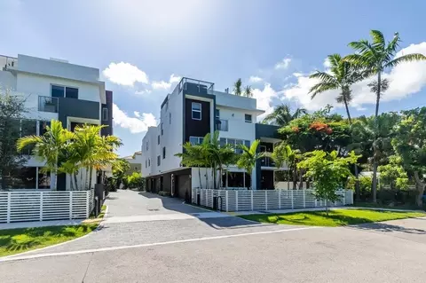 714 NE 14th Ave #102, Fort Lauderdale, FL 33304