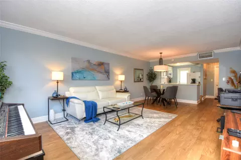 4025 N Federal Hwy #215C, Oakland Park, FL 33308