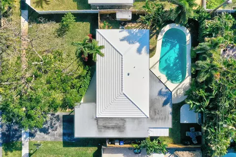 228 SW 11th St, Pompano Beach, FL 33060