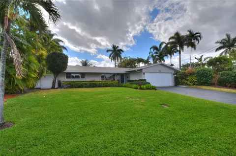 714 SE 7th Ave, Pompano Beach, FL 33060