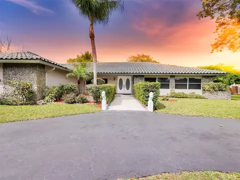 2960 NW 106th Ave, Coral Springs, FL 33065