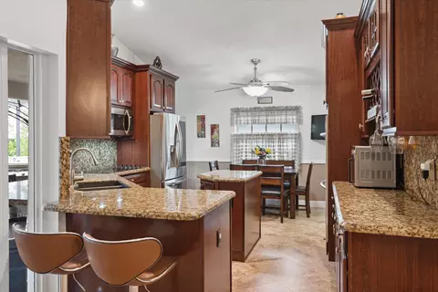 5364 Pine Cir, Coral Springs, FL 33067 photo 8