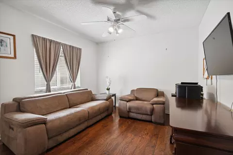 5364 Pine Cir, Coral Springs, FL 33067 photo 13