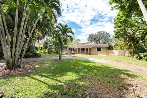 2121 SW 29th Ave, Fort Lauderdale, FL 33312