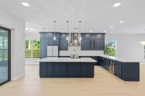 425 Cottagewood Ln, Royal Palm Beach, FL 33411