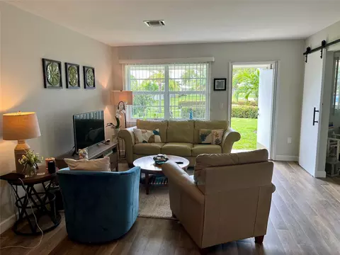 3850 NE 21st Ave #2, Lighthouse Point, FL 33064