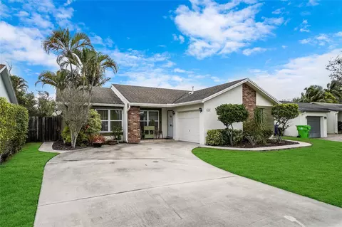 11707 NW 39th St, Sunrise, FL 33323