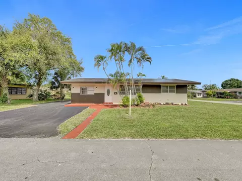 7941 NW 14th St, Pembroke Pines, FL 33024