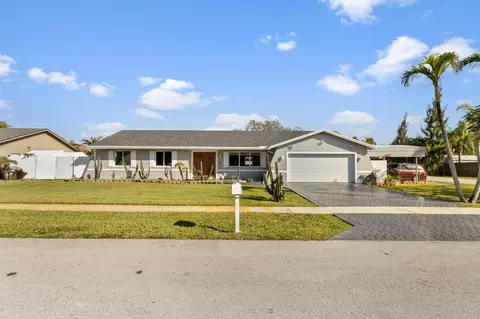 6801 SW 43rd Ct, Davie, FL 33314