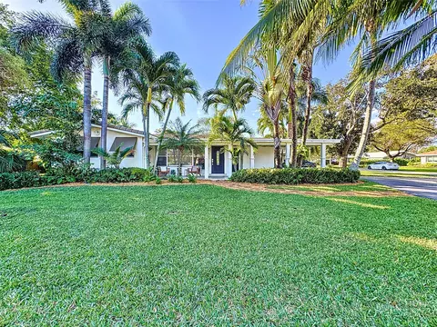 2530 NE 20th Ave, Lighthouse Point, FL 33064