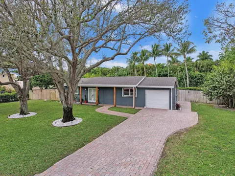 11051 Monet Ter, Palm Beach Gardens, FL 33410