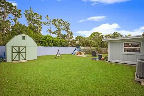 1205 Cherokee St, Jupiter, FL 33458 photo 2
