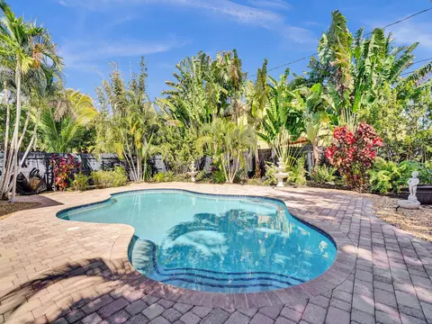2726 NE 6th Ln, Wilton Manors, FL 33334