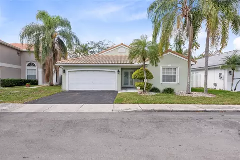 1023 NW 125th Ter, Sunrise, FL 33323