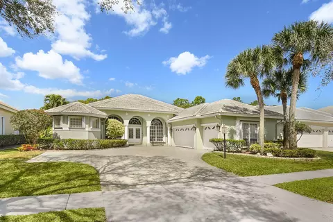 3471 SE Fairway Oaks Trl, Stuart, FL 34997 photo 2