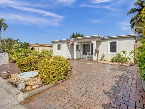 5316 NE 3rd Ave, Oakland Park, FL 33334