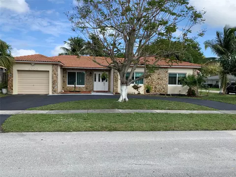 8200 NW 68th Ave, Tamarac, FL 33321