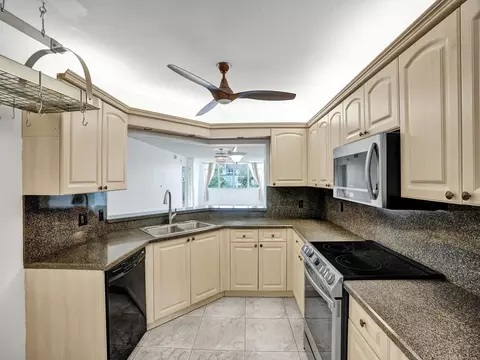 2551 NW 103rd Ave #301, Sunrise, FL 33322