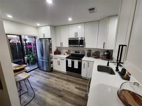 4908 NW 82nd Ave #2004, Lauderhill, FL 33351