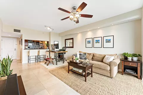 610 W Las Olas Blvd #1811N, Fort Lauderdale, FL 33312